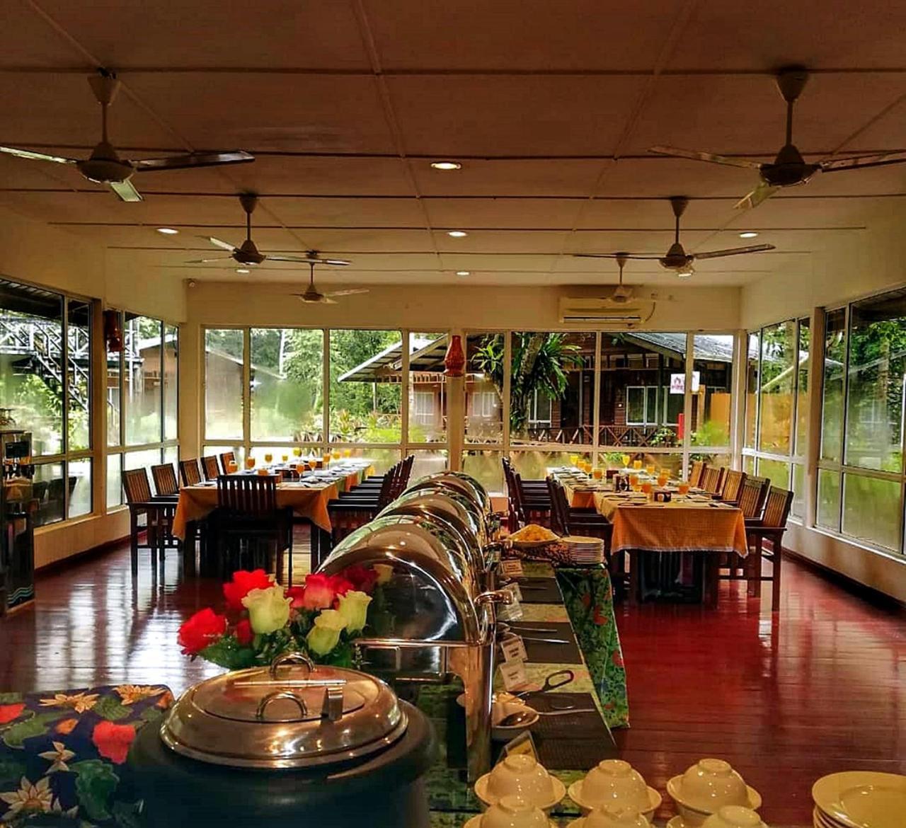 Borneo Nature Lodge Sukau Экстерьер фото